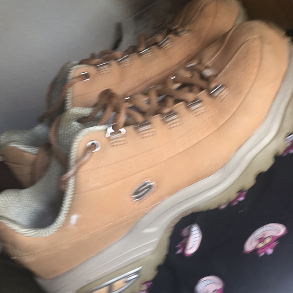 Skechers Women’s Shoes - Picture 1 of 3